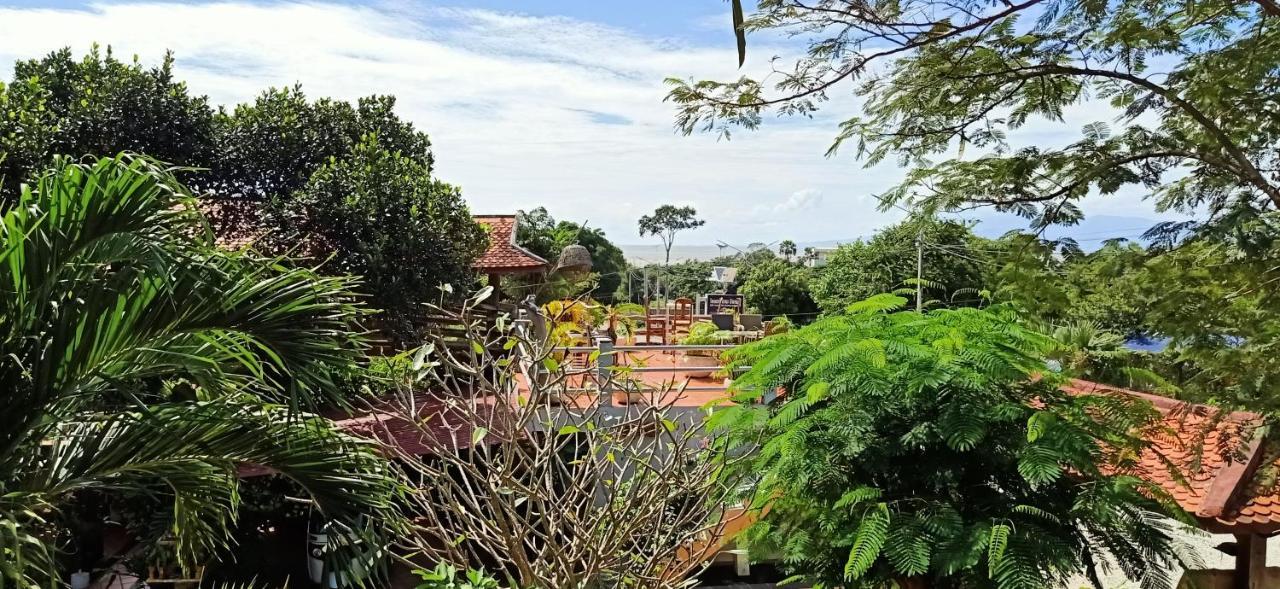 ธารา ลอดจ์ Hotel แกบ ภายนอก รูปภาพ