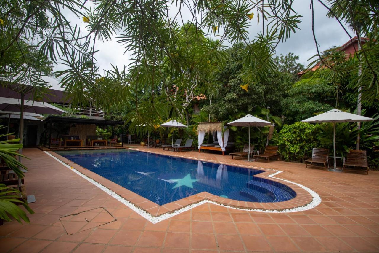 ธารา ลอดจ์ Hotel แกบ ภายนอก รูปภาพ
