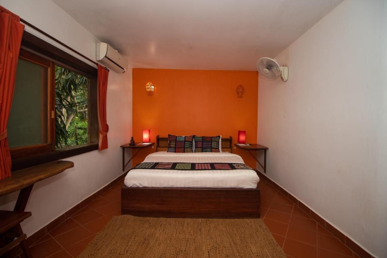ธารา ลอดจ์ Hotel แกบ ภายนอก รูปภาพ