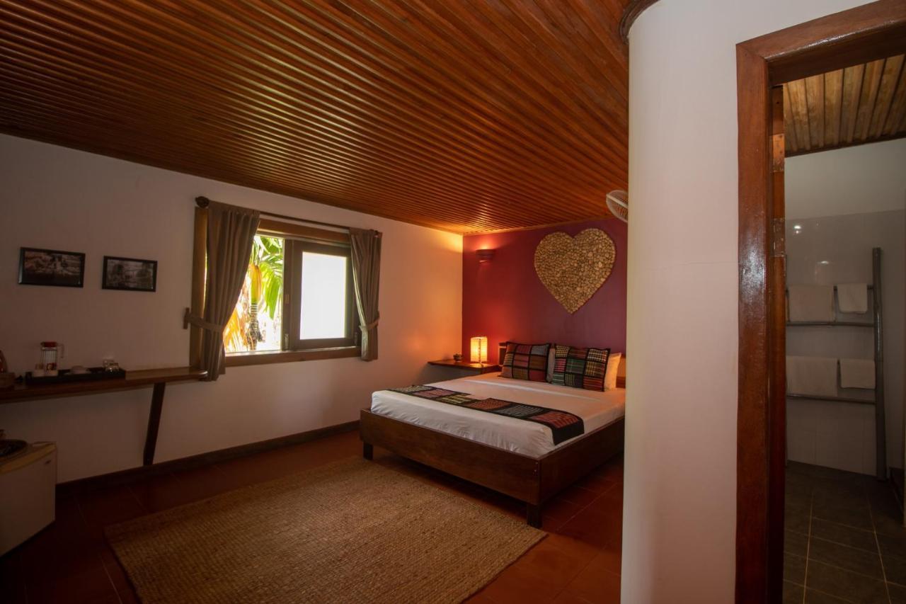 ธารา ลอดจ์ Hotel แกบ ภายนอก รูปภาพ