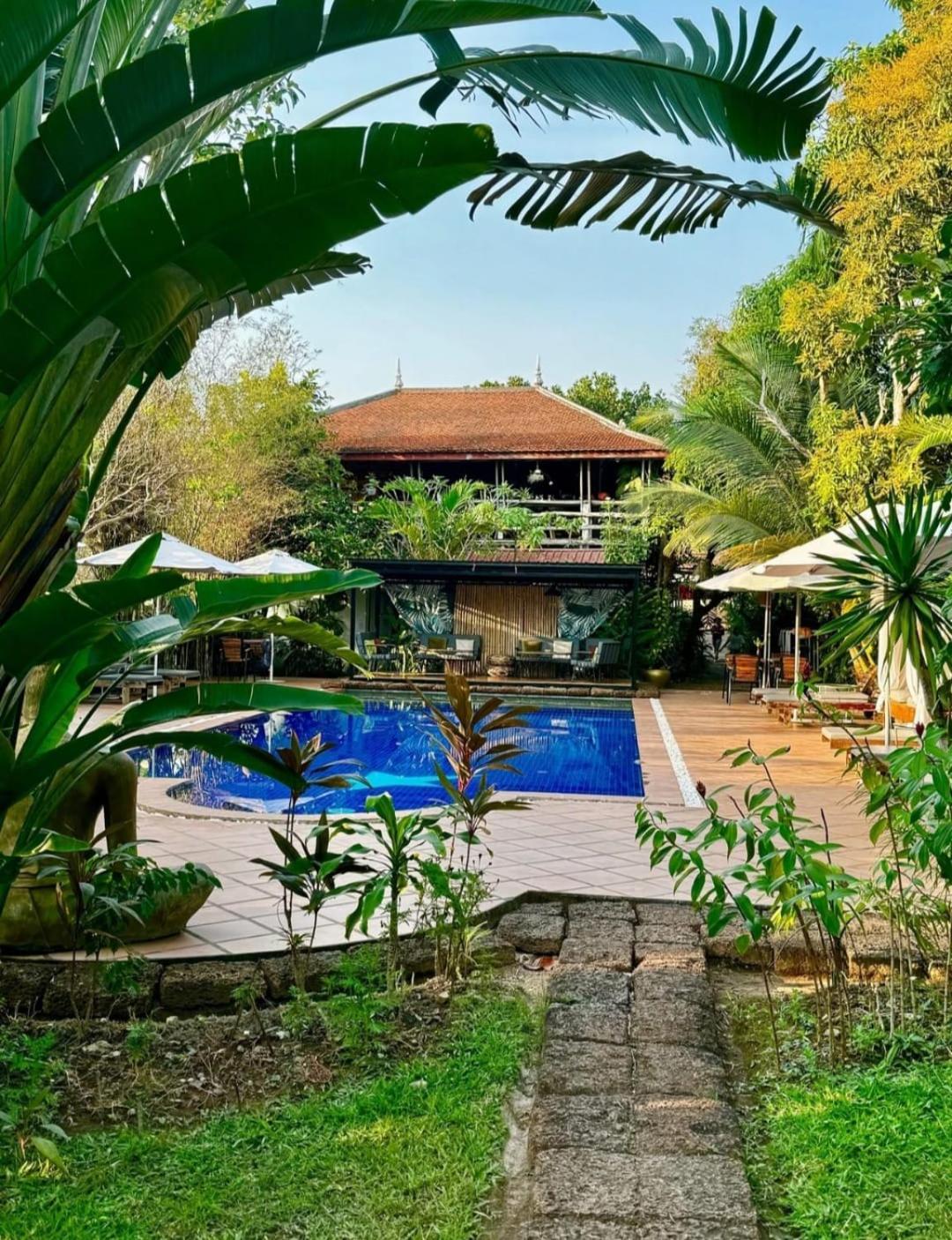 ธารา ลอดจ์ Hotel แกบ ภายนอก รูปภาพ