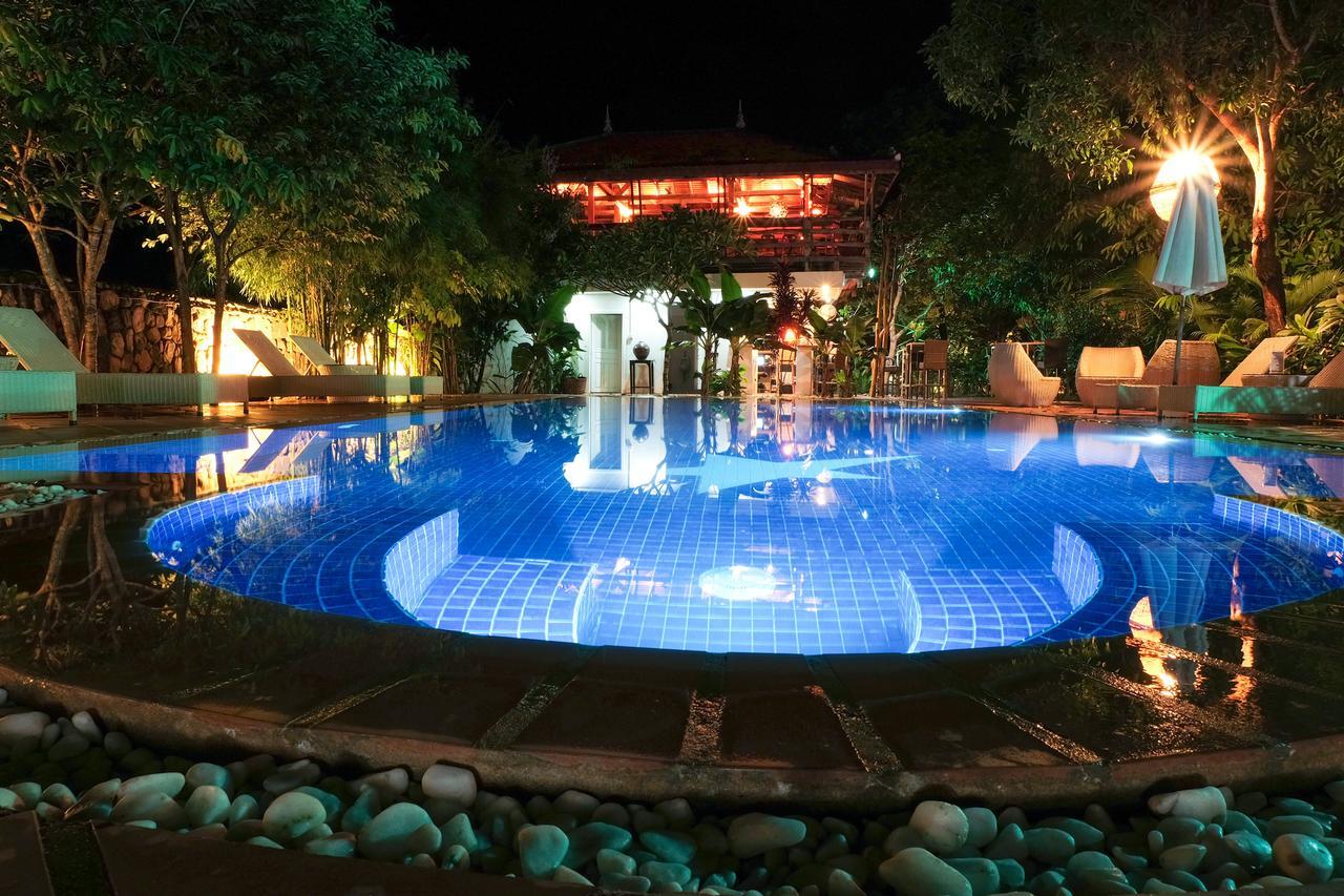 ธารา ลอดจ์ Hotel แกบ ภายนอก รูปภาพ